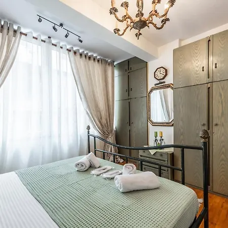 Vintage And Warm 2br In 公寓 地拉那