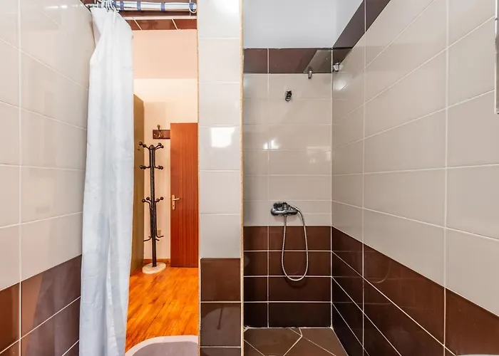 Lejlighed Vintage And Warm 2br In *