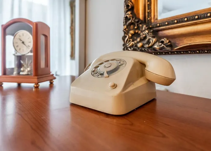 Vintage And Warm 2br In Апартаменты